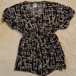 Women’s zip up shirt